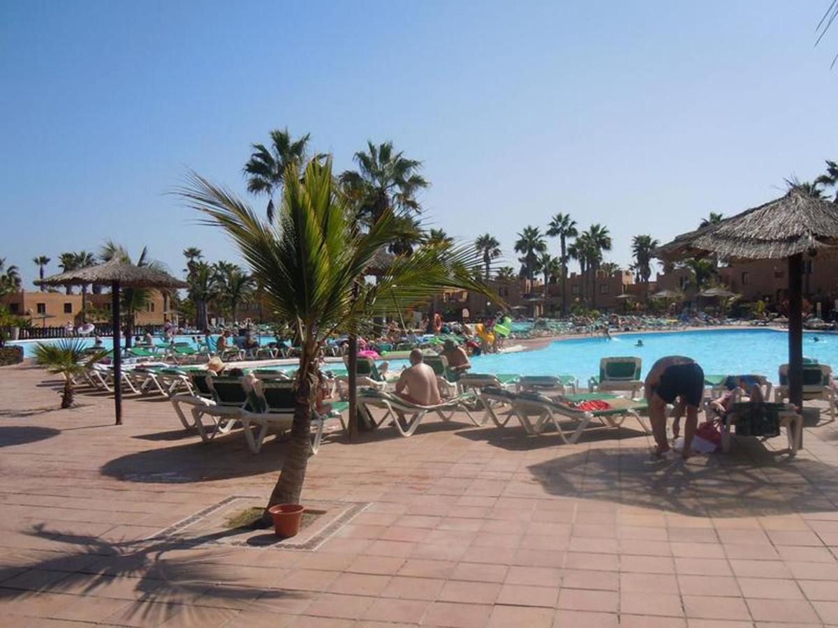 Family Apartment 1 Bedroom With Pool View 2 - Oasis Duna Resort Corralejo Dış mekan fotoğraf